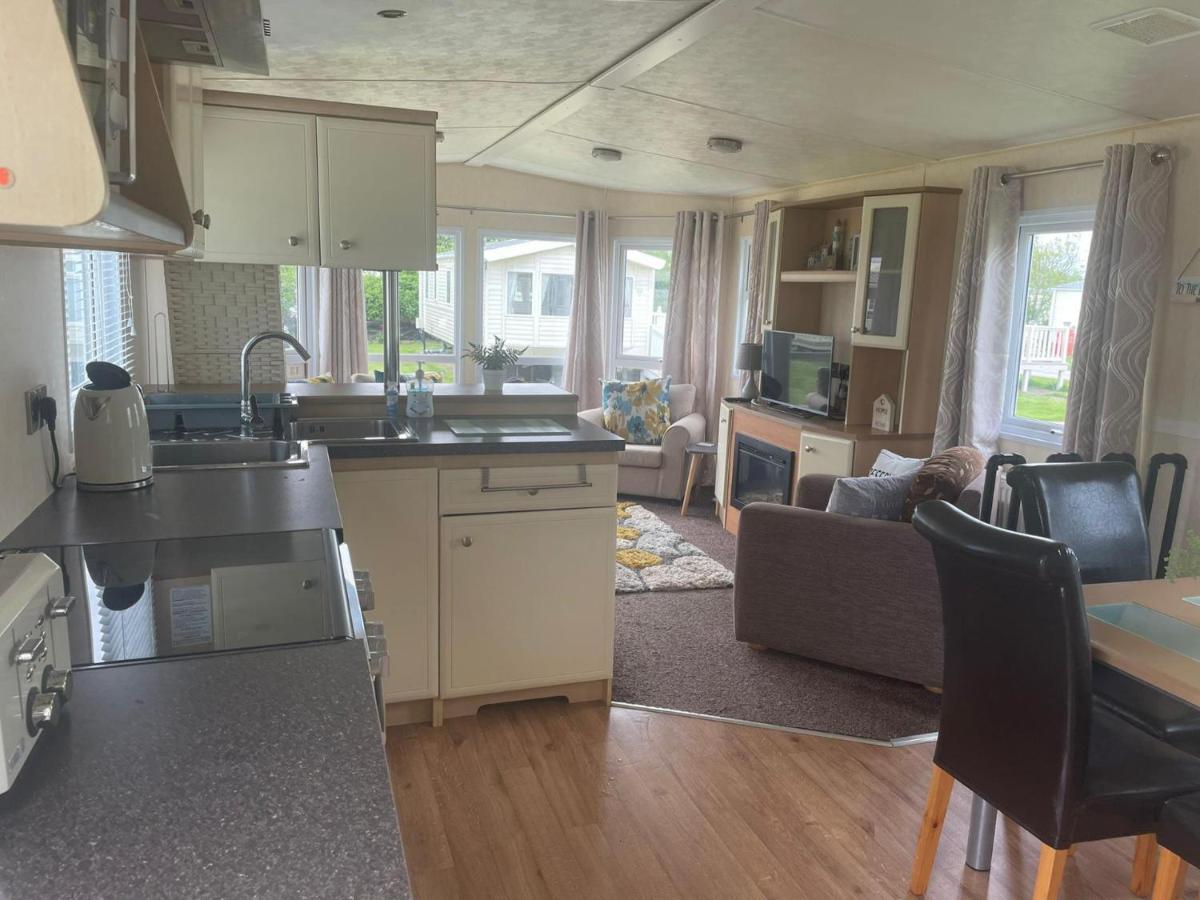 Remarkable 2-Bed Villa Caravan In Driffield Skipsea Zewnętrze zdjęcie